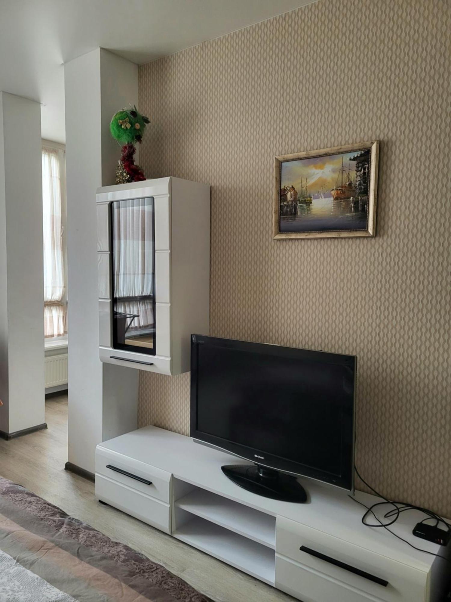 семицвіт Apartment *