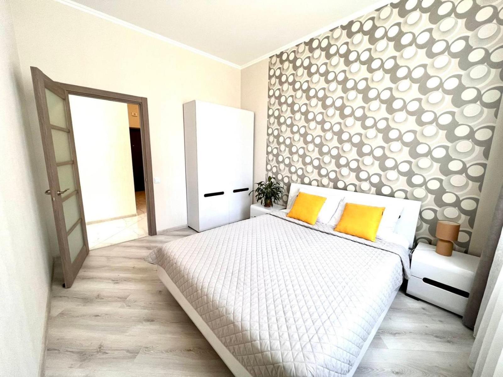 Apartment семицвіт